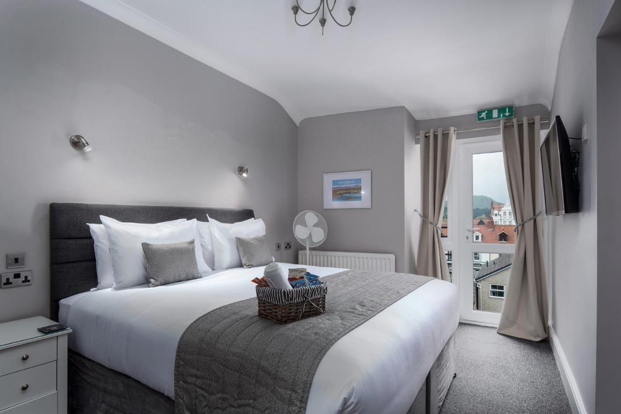 Pebble House Bed and Breakfast Llandudno Exteriör bild