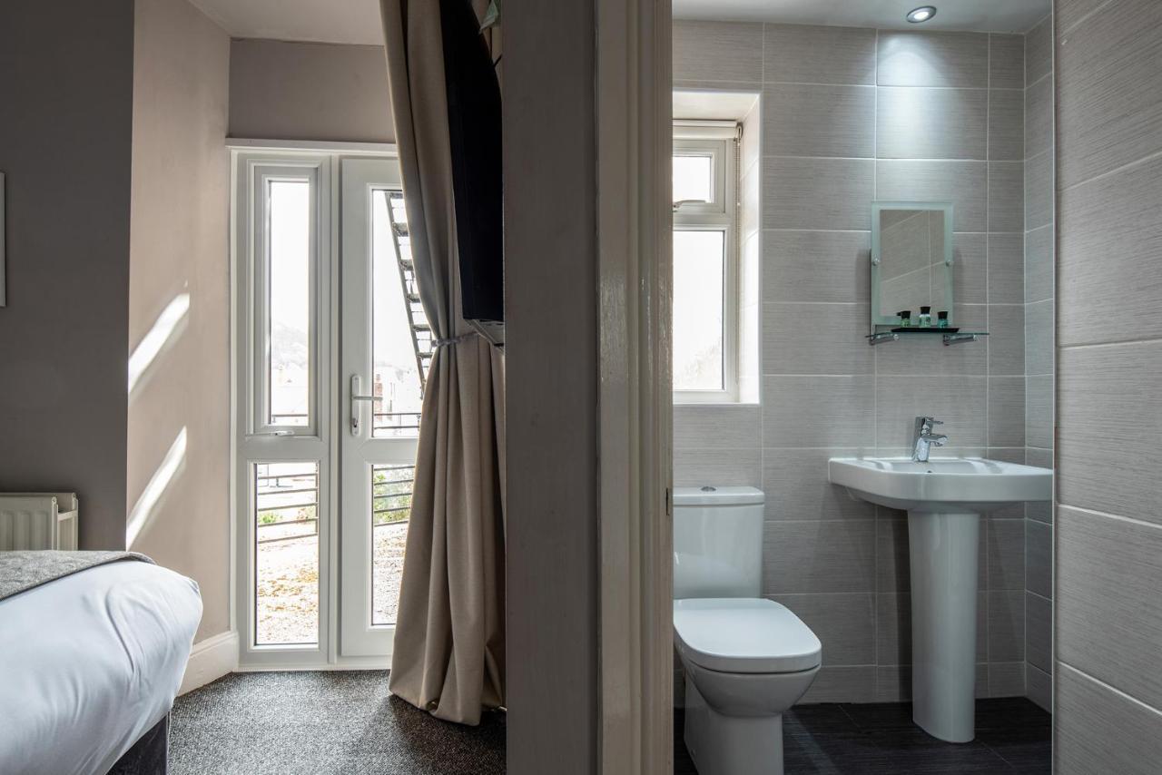 Pebble House Bed and Breakfast Llandudno Exteriör bild