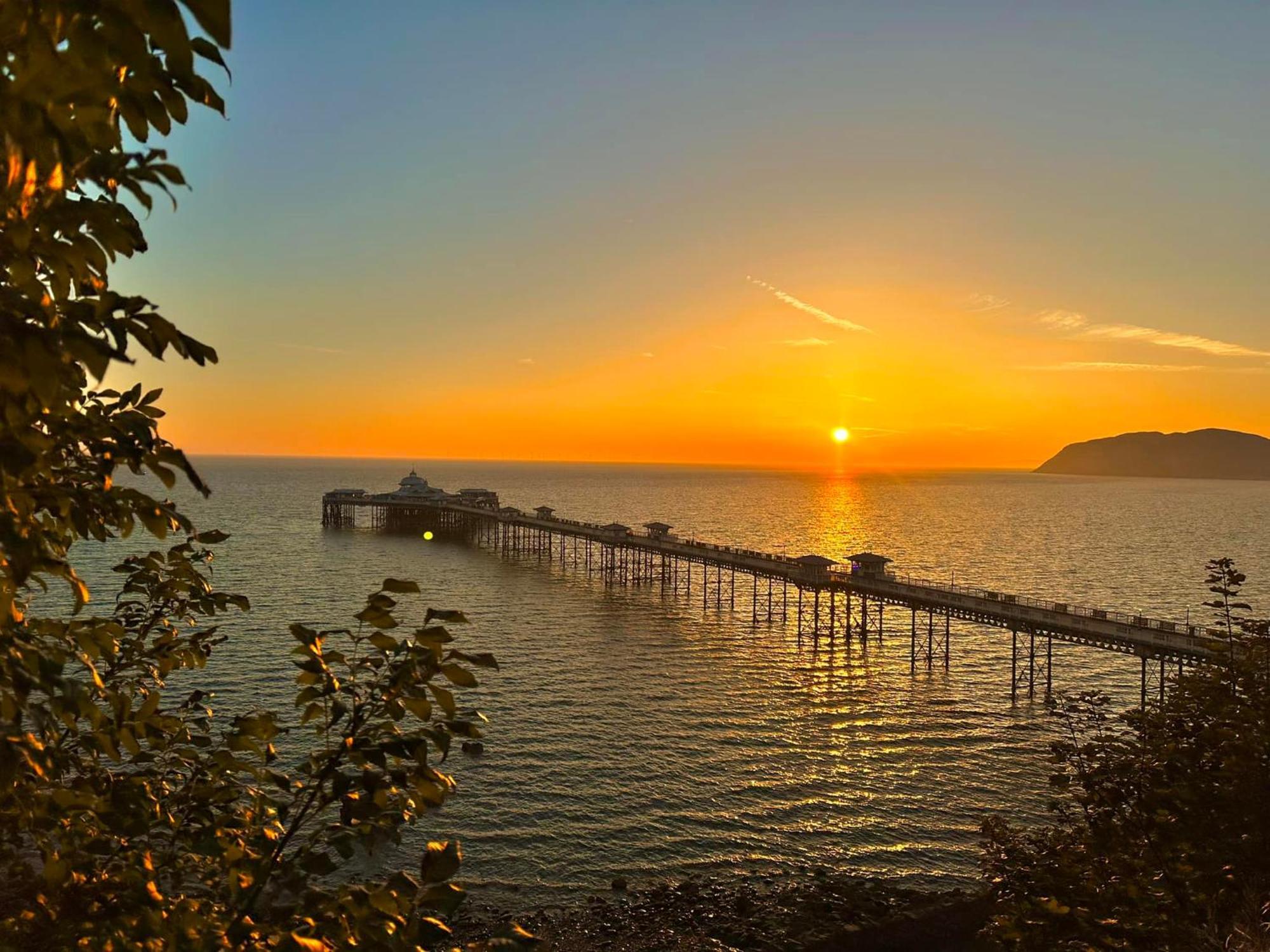 Pebble House Bed and Breakfast Llandudno Exteriör bild